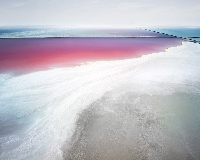 夢幻鹽田猶如上帝手中的調色盤！攝影師記錄真實存在的大地美景_img_7