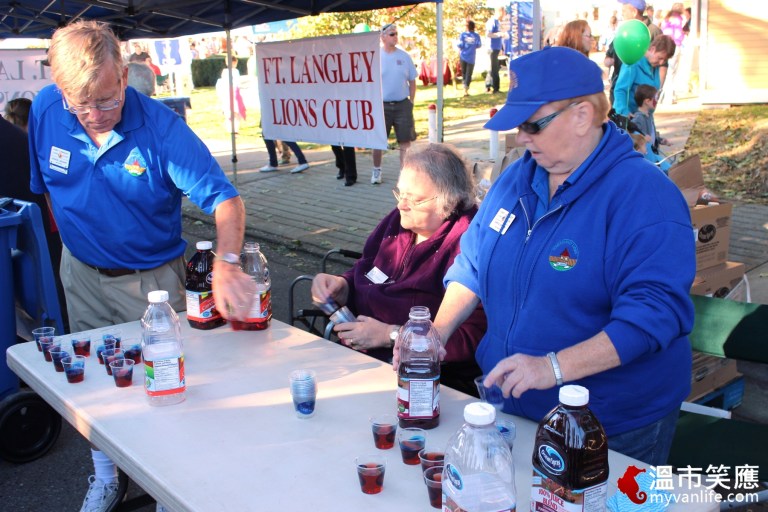 給我一顆小紅莓，我給你加拿大小鎮的歡樂慶典！_img_2