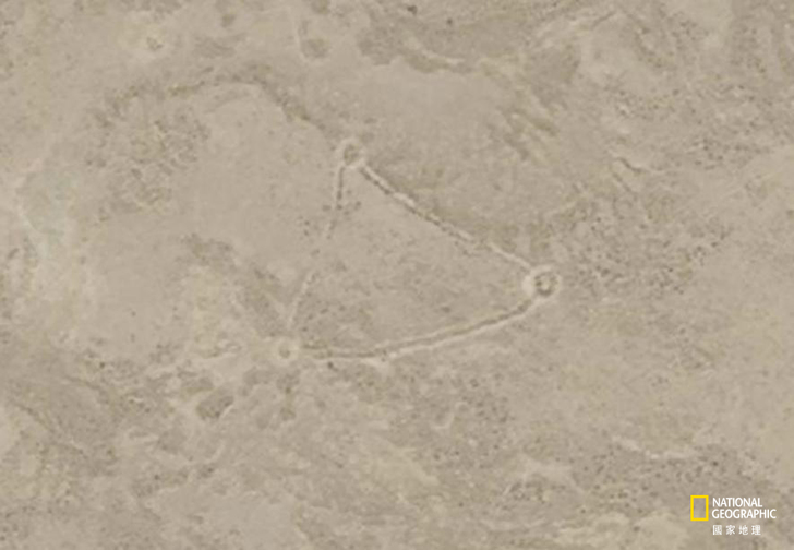 中亞神秘巨型箭頭陣 原來是動物死亡陷阱_img_1