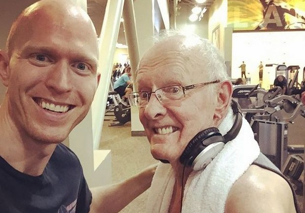 拒絕當低頭族！他展開每天認識新朋友的幸福旅程_img_6