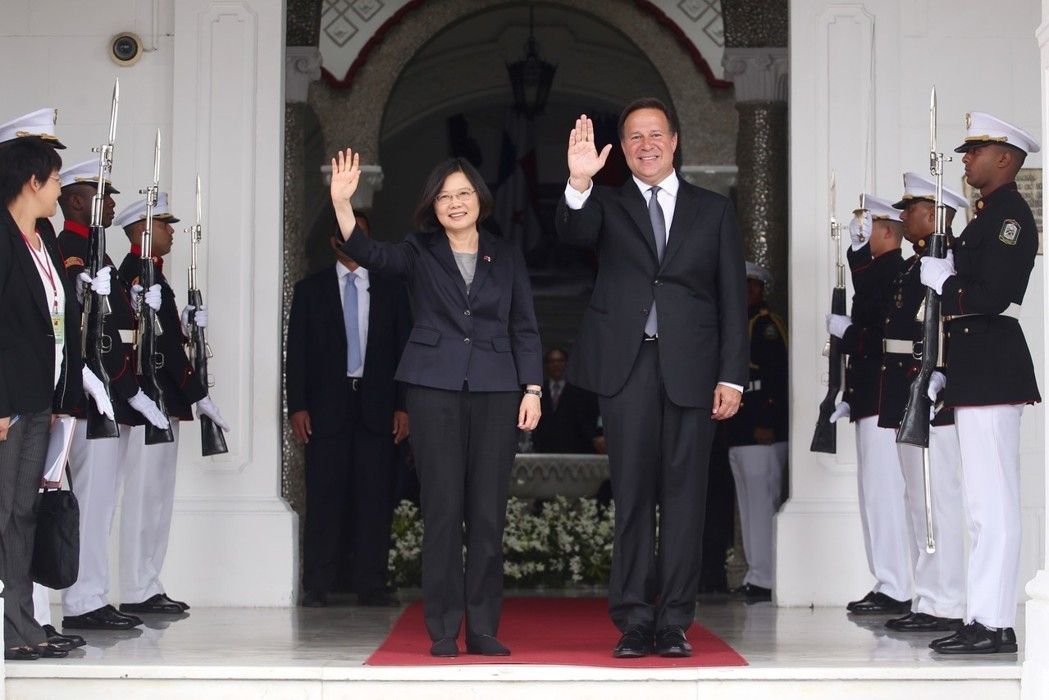 「中國是正確的國家」 巴拿馬總統宣布與陸建交_img_2