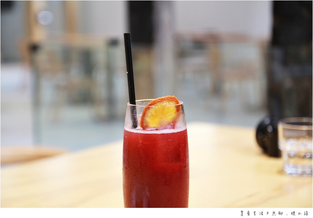 台北火紅instagram打卡點 令人著迷的U型建築_img_31