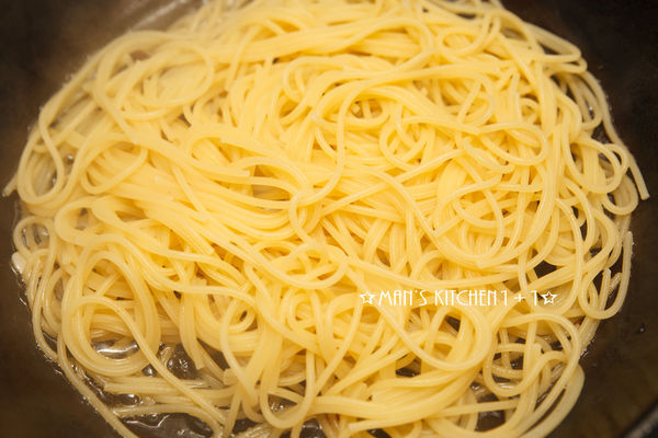 簡單的美味:蒜香培根義大利麵_img_4