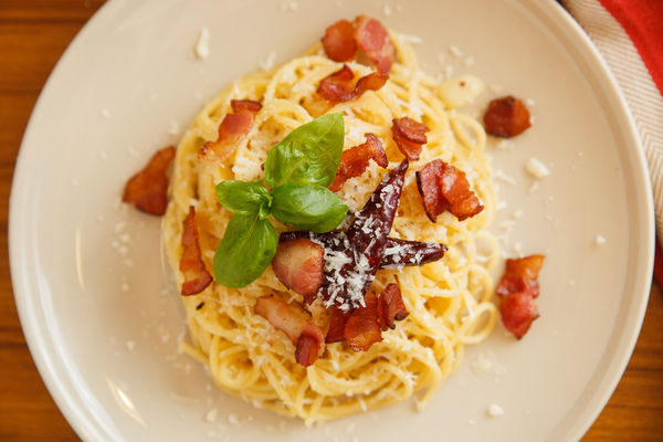 簡單的美味:蒜香培根義大利麵_img_6