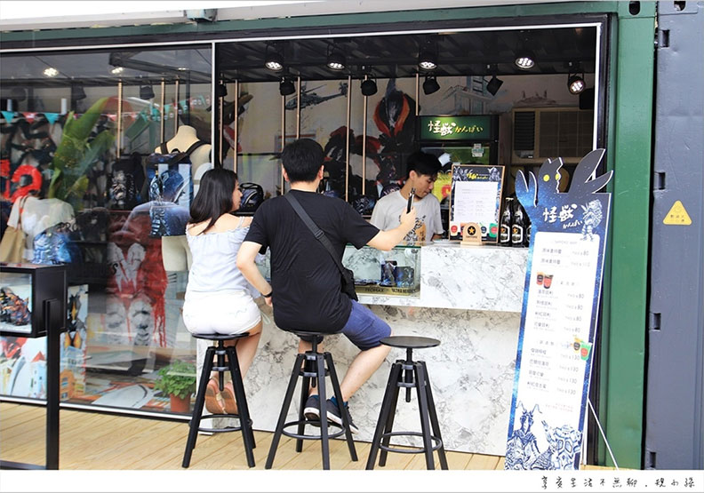 鑽進正興街裡的小巷子 發現一個個色彩繽紛的彩色貨櫃屋!_img_23