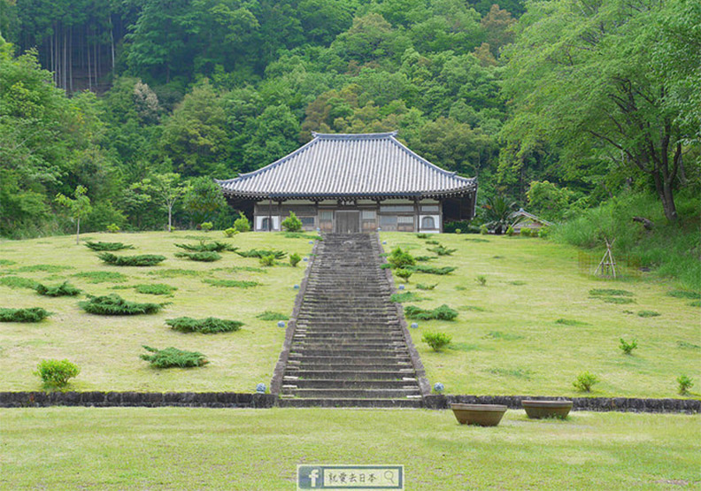 外國和尚會念經!到秘境禪寺體驗坐禪、誦經、茶道_img_1