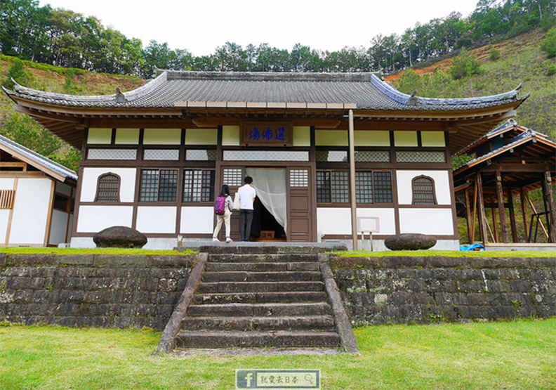 外國和尚會念經!到秘境禪寺體驗坐禪、誦經、茶道_img_6