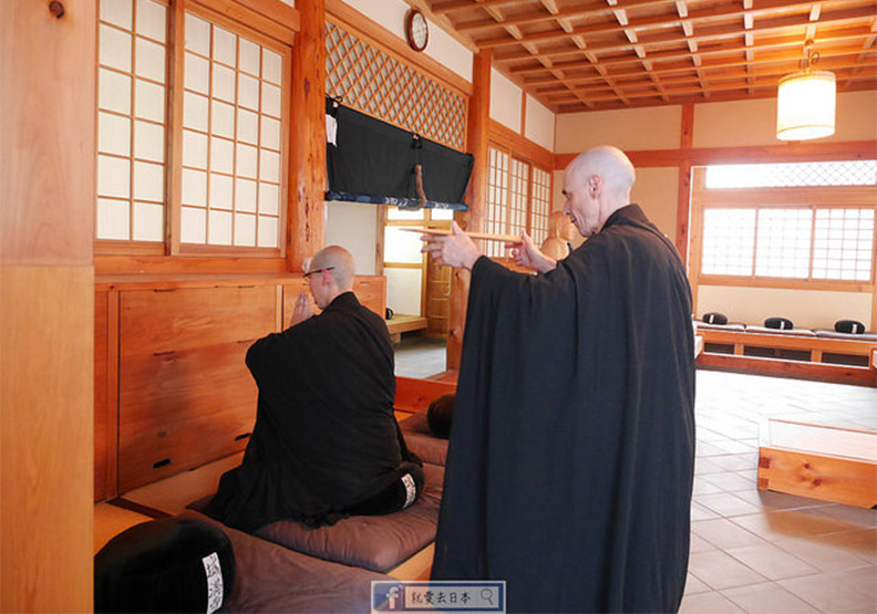 外國和尚會念經!到秘境禪寺體驗坐禪、誦經、茶道_img_14