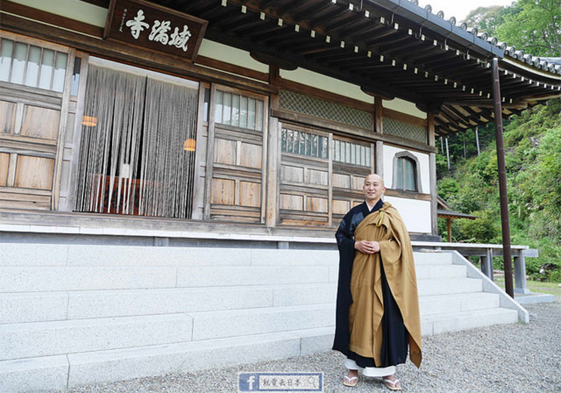 外國和尚會念經!到秘境禪寺體驗坐禪、誦經、茶道_img_18