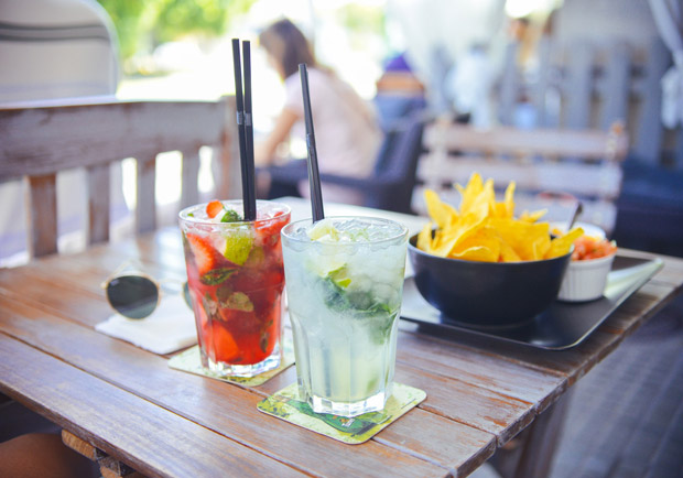 每天一定要喝 8 杯水?_img_1