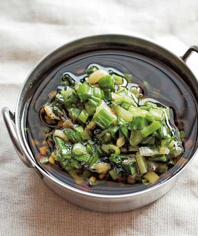 家徒四壁也做得出來:麻香蔥油乾拌麵_img_1