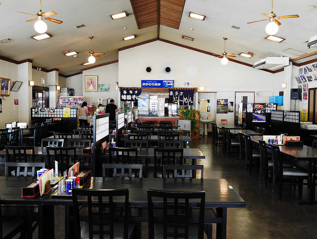 常上日本電視的公路休息站餐廳：拉麵披薩、漢堡、可樂餅！_img_1