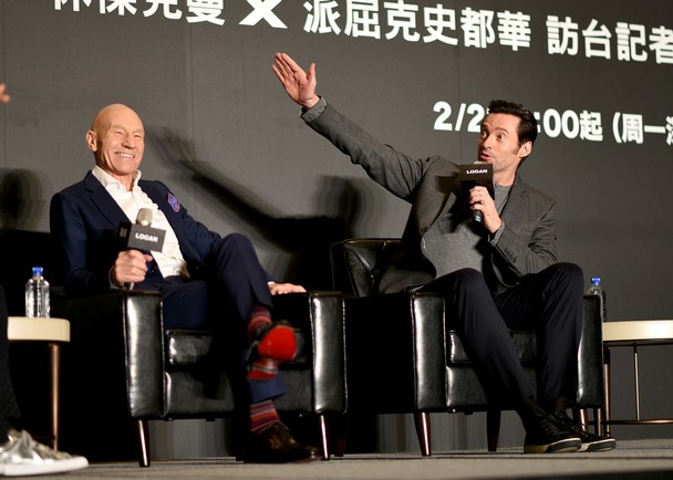 超親民！休傑克曼與派崔克史都華合體同台秀中文_img_2