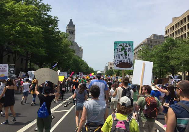 川普上任百日 環保人士為地球上街頭_img_7