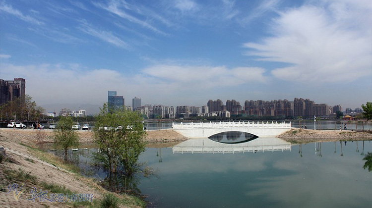 銀川，向湖而生_img_2