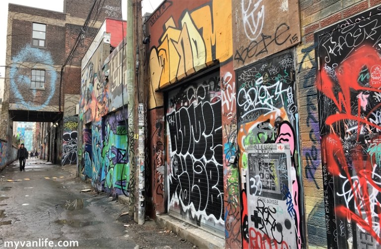 讓我們用力噴漆吧！歡迎來到多倫多塗鴉巷，街頭藝術家的天堂_img_11