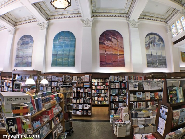 愛雖逝，書香長流。我在全加拿大最美的孟若書店_img_7