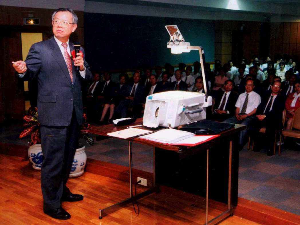 炒匯大鱷也怕他 20年功力 看「彭教授」的進化史_img_3