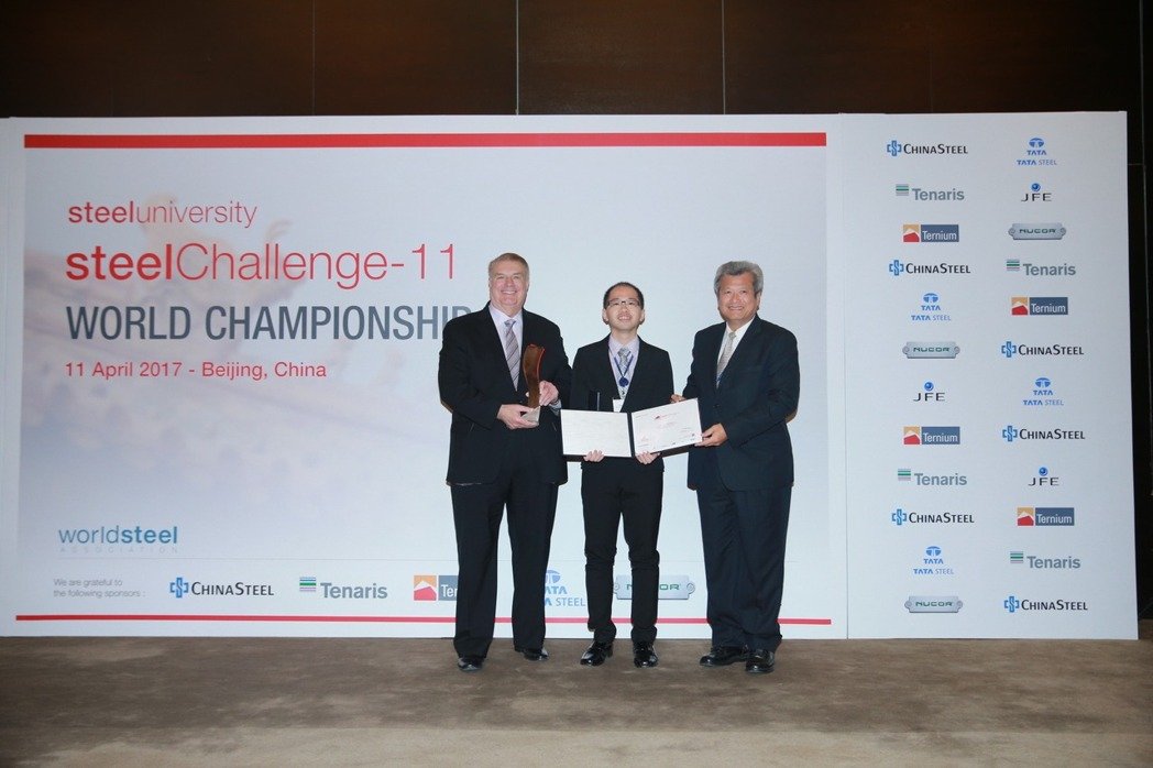 興大李佳峻煉鋼奪世界冠軍 父母以為他在打電動_img_1