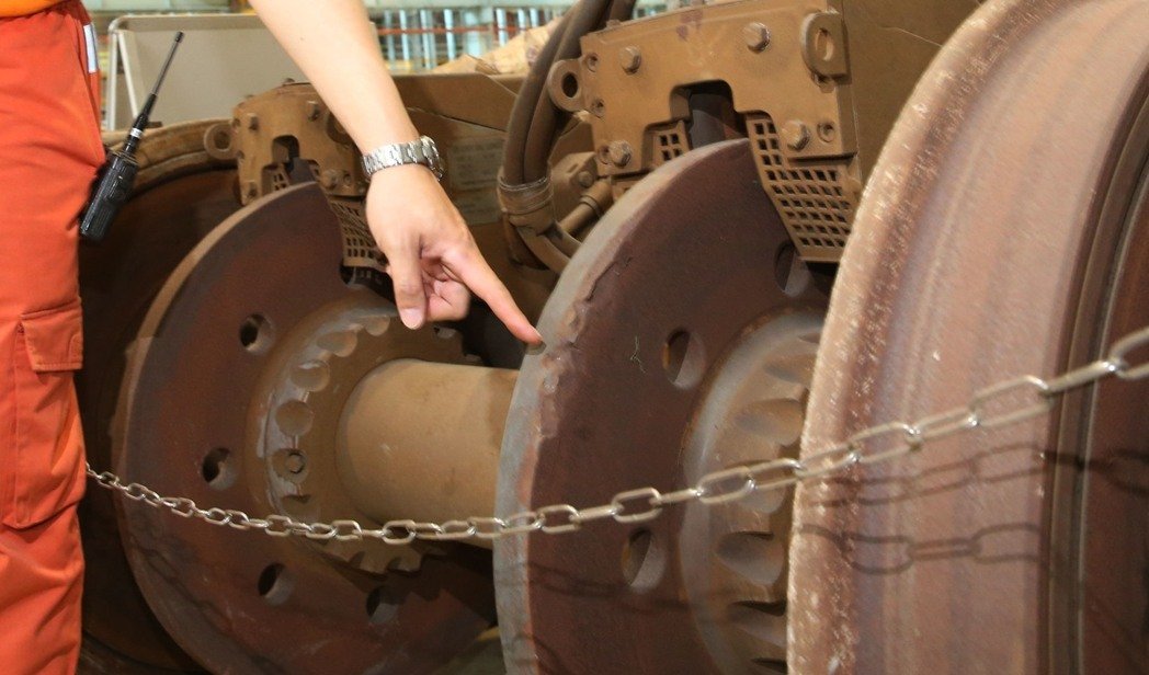 高鐵也曾「車震出軌」 這個秘密武器 救了3百條人命_img_3