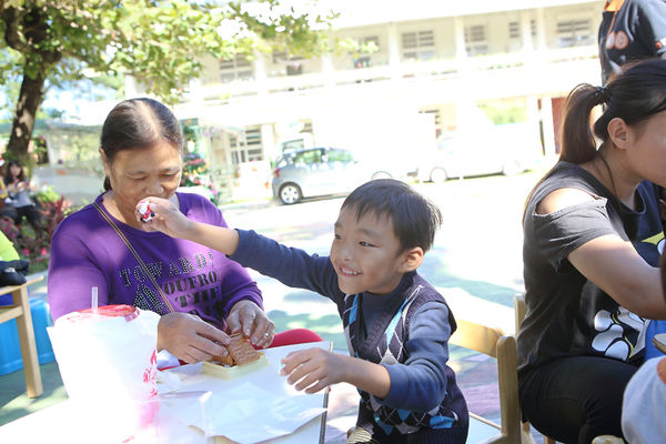 暖陽下的聖誕節：旗療慢飛天使與家人_img_1
