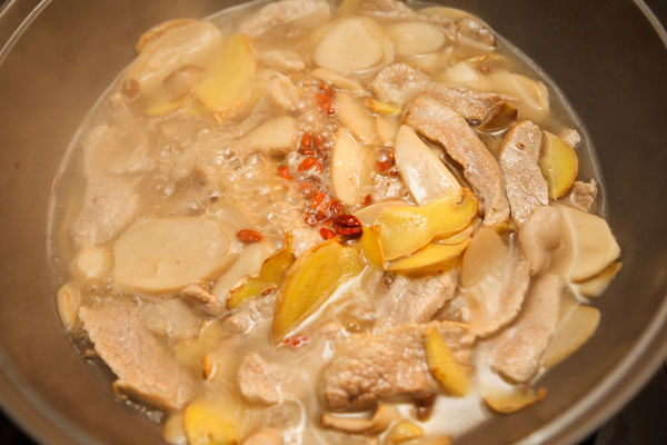 濃郁麻油結合米酒香氣:麻油松阪豬_img_4