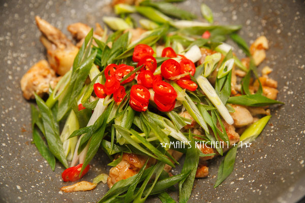 不用油也可以!椒鹽雞肉美味上桌_img_4