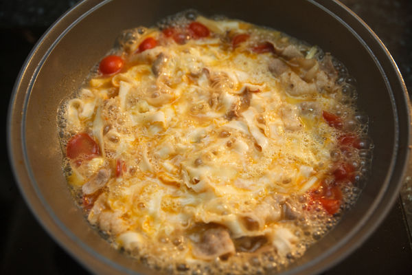 讓麵條吸飽高湯...超快速簡單的「蕃茄煨麵」_img_5