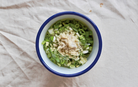 家徒四壁也做得出來:麻香蔥油乾拌麵_img_2