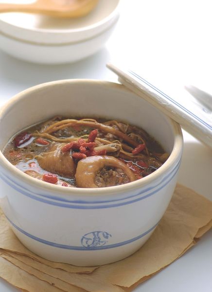 適合全家人的健康料理:麻油茶燉雞、骨氣十足健康煮_img_1