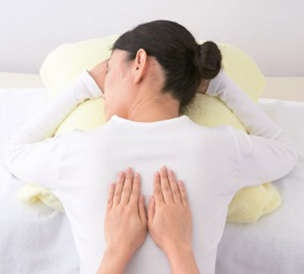 每天 10 分鐘,活化失智大腦!撫觸療法怎麼做?_img_2