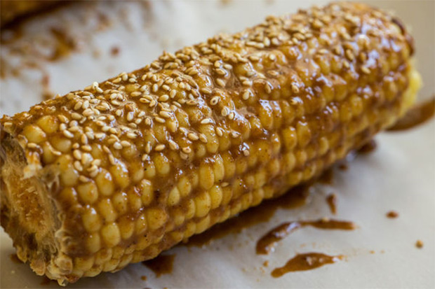 烤肉不可或缺的重要角色:夜市風碳烤玉米_img_6