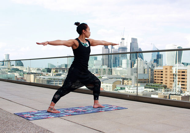 慢慢做也可以!改善關節炎疼痛的 3 種瑜伽動作_img_2