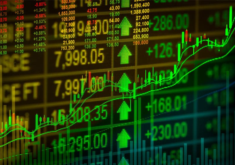 確診案例居高不下，台股為何重返｢萬七｣大關？